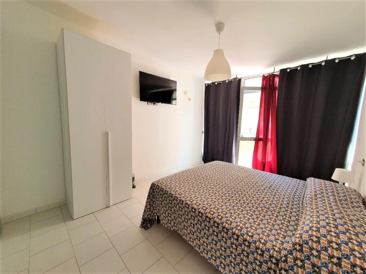 Affittacamere Casa Cynda Follonica Buitenkant foto